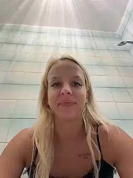 Stripchat Free Live Porn of LikaCat