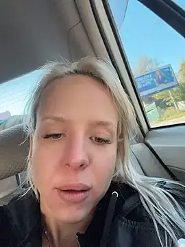 Stripchat Nude Webcam of LikaCat