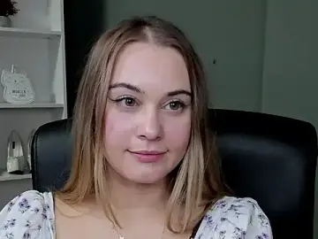 Stripchat Free Porn Cam of kitty_valeria