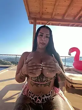 Stripchat Best Webcam of Mia-Bremer