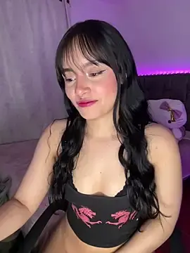 Stripchat Free Porn Cam of salome_polaniiee