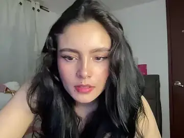 Stripchat Sex Cam of salome_polaniiee