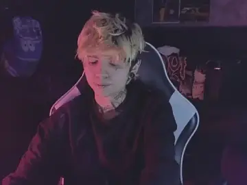 Stripchat Best live sex cam show of AcidMilo