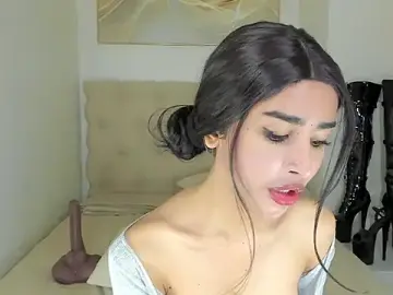 Stripchat Adult Video Chat of Lovable_with_bigsurprise