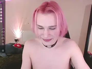 Stripchat Free Porn Cam of rainbow__salt