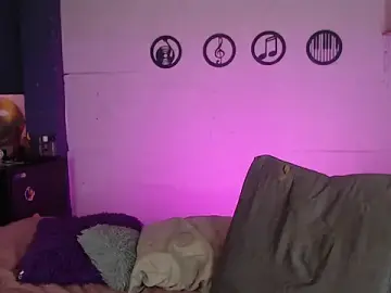 Stripchat Watch Live Sex Cams of skinny_Yizz