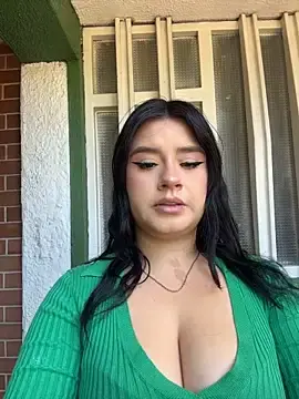 Stripchat Sex Cam of SaraBraun_