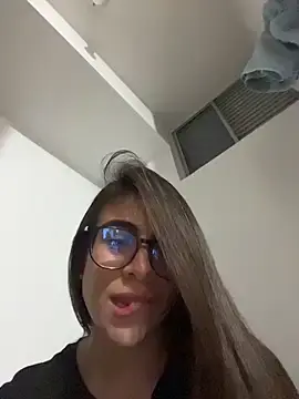 Stripchat Live Sex Cam of MariaIsabella8