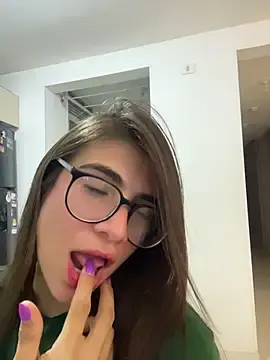 Stripchat Live Sex Cam of MariaIsabella8