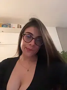 Stripchat Sex Cam of MariaIsabella8