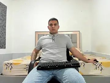 Stripchat Adult Webcam of simookeler