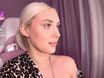 Stripchat Watch Live Sex Cams of LoryWood