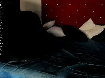 Stripchat Live Sex Cam of DannSmmith