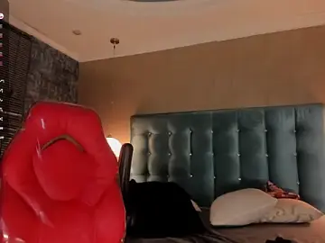 Stripchat Free Live Porn of DannSmmith