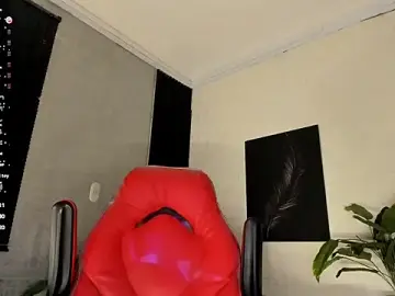 Stripchat Free Live Porn of DannSmmith