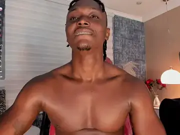 Stripchat Free Porn Cam of DannSmmith