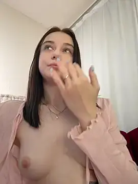 Stripchat Watch Live Sex Cams of MiraXS