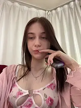 Stripchat Adult Webcam of MiraXS