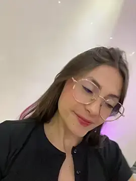 Stripchat Adult Webcams of isa_p