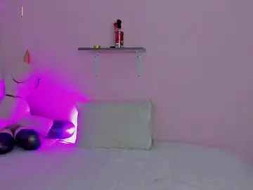 Stripchat Free Porn Cam of Oriana_Guzman