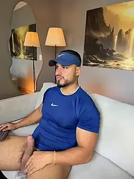 Stripchat Free Live Porn of ApoloMakris