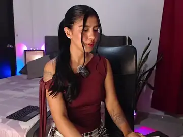 Stripchat Nude Webcam of jennspicygirl