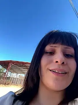 Stripchat Free Porn Cam of Renooh