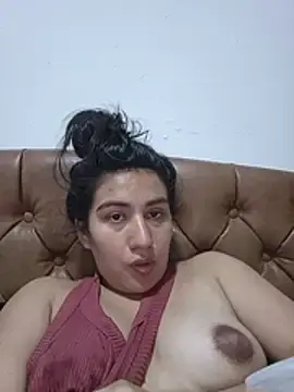 Stripchat Adult Webcam of Hellen_Alex