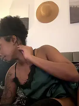 Stripchat Free Live Porn of Your_Paris