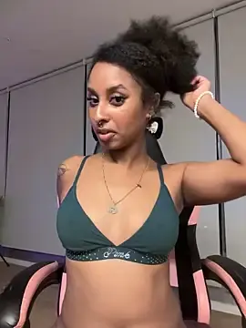 Stripchat Best live sex cam show of Your_Paris