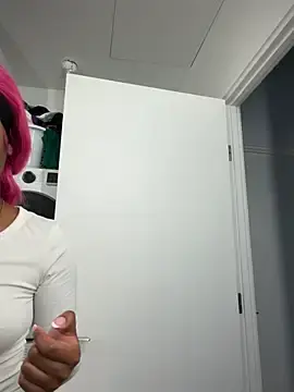 Stripchat Free Porn Cam of Your_Paris