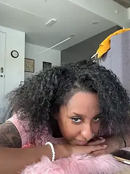 Stripchat Adult Webcams of Your_Paris