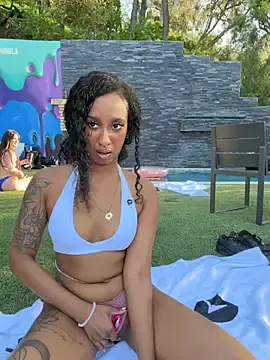 Stripchat Adult Webcams of Your_Paris