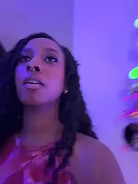 Stripchat Free Porn Cam of Your_Paris