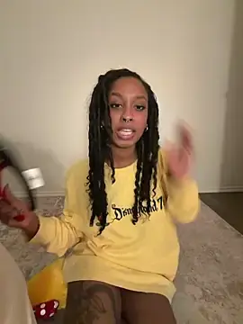 Stripchat Sex Cam of Your_Paris