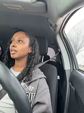 Stripchat Free Porn Cam of Your_Paris