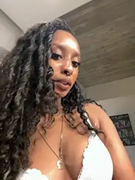 Stripchat Free Porn Cam of Your_Paris