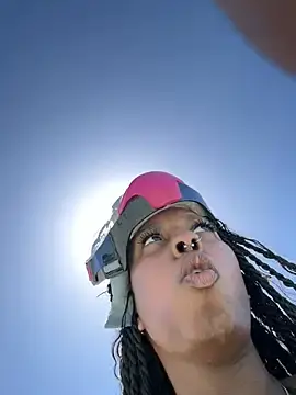 Stripchat Watch Live Sex Cams of Your_Paris