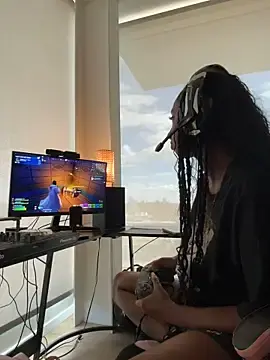 Stripchat Live Sex Cam of Your_Paris