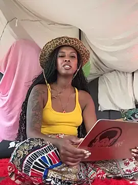 Stripchat Best live sex cam show of Your_Paris