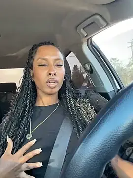 Stripchat Free Porn Cam of Your_Paris