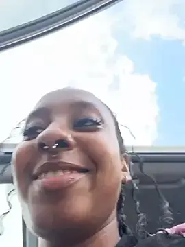 Stripchat Sex Cam of Your_Paris