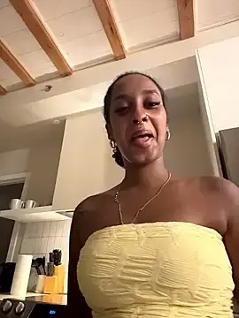 Stripchat Adult Video Chat of Your_Paris