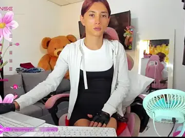 Stripchat Nude Webcam of Lawrncesofiets