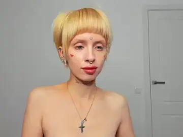 Stripchat Best Webcam of FlowerOfSin2001