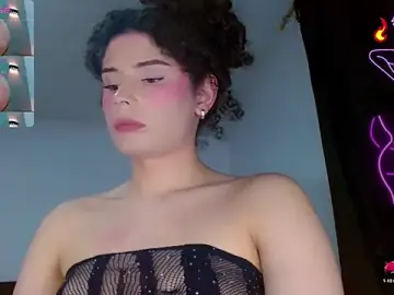 Stripchat Live Sex of DoveCameron_