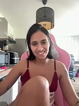 Stripchat Nude Webcam of LaPetiteKim