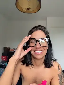 Stripchat Live Porn of LaPetiteKim