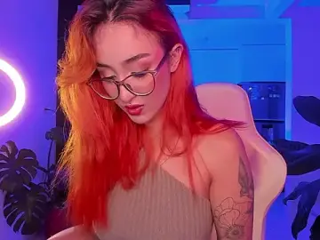 Stripchat Live Sex Cam of Evaluxee