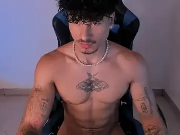 Stripchat Free Porn Cam of Thomas_Fit1